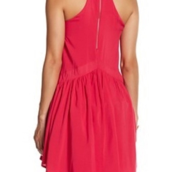 Romeo + Juliet hot pink Size  M  cutaway preowned great shape - Picture 3 of 3